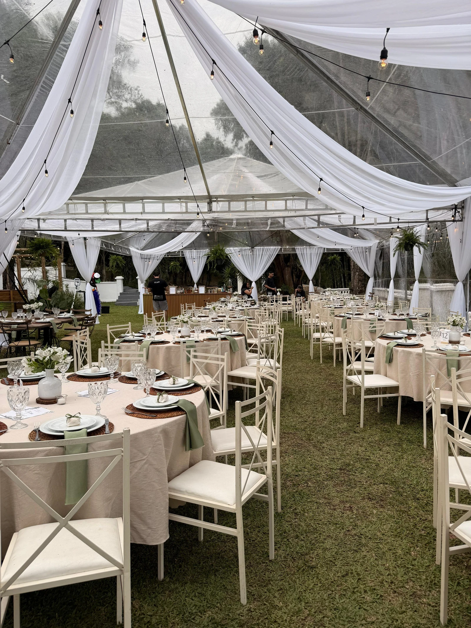 Casa 2 Quartos com 3 Suítes em Jardim Liberdade - 334m²